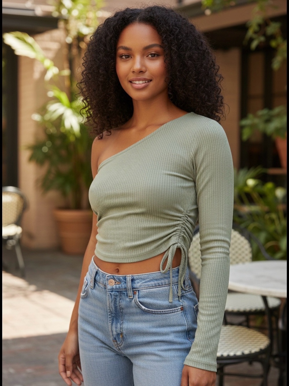 One shoulder crop shirt. Forever 21